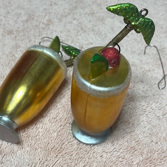 Two Christmas Hand Blown Glass Tropical Cocktail Themed Holiday Ornaments 4" - Picture 7 of 13